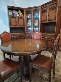 Elegante tavolo rotondo in legno con 4 sedie