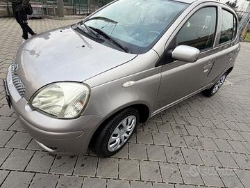 Toyota Yaris 1.0i 16V cat 5 porte