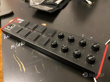 Controller Midi Akai LPD8