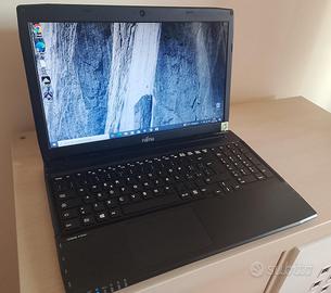 Fujitsu 1.56" A544 core i7/ 8gb/HDMI/usb3/win10