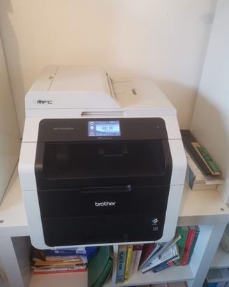 Stampante laser a colori Brother