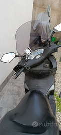 Yamaha xmax 250