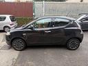 lancia-ypsilon-1-2-5-porte-gpl-ecochic-monogram