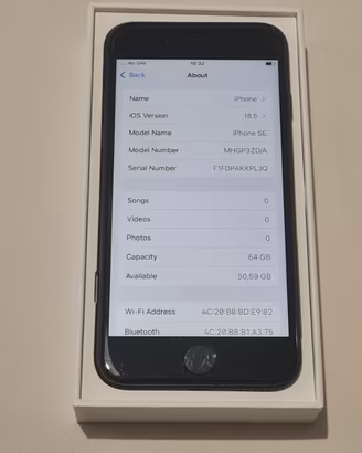 Apple iPhone SE (2020, 2ª Generazione) con 64 GB d