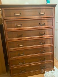 cassettiera-sedie-cornici