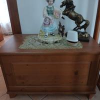 Cassapanca in legno