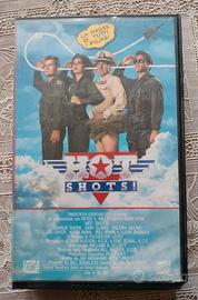 Film HOT SHOTS in VHS