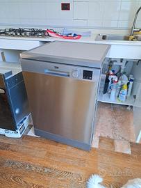 Lavastoviglie Beko libera installazione come nuova