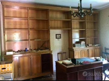 Libreria in legno smotabile