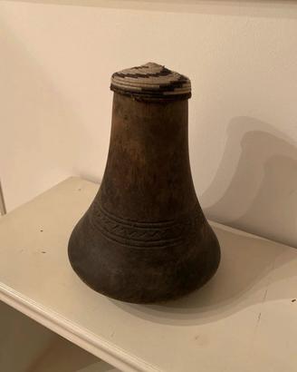 Africa: vaso da latte, artigianato antico