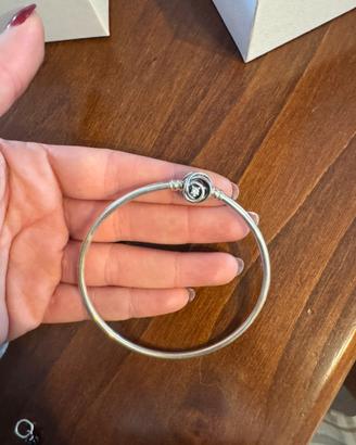 Bracciale rigido pandora