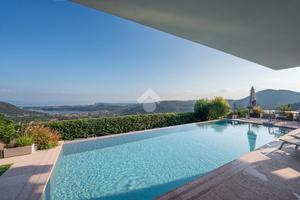 VILLA SINGOLA A VILLANUOVA SUL CLISI