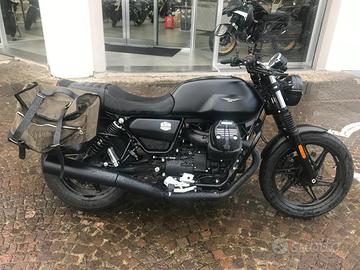 Moto Guzzi V7 IV - 2023