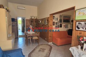 RILIEVO - Casa a solo su due elevazioni - 300mq ca