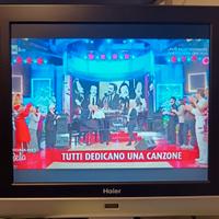 TV 20" Haier+DT+Fire Stick 