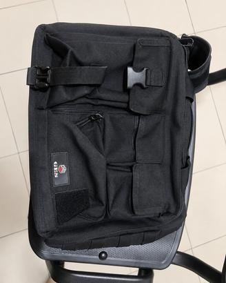 Bellissim Borsa porta oggetti o documenti