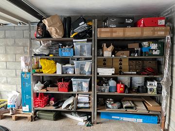 Scaffali in ferro e legno