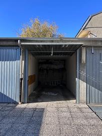 Vendita box auto via Fratelli Rosselli 13