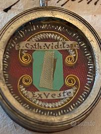 reliquia con bolla