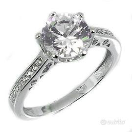 Anello donna in argento 925 con zircone solitario