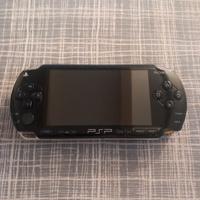 PSP 1004 con giochi e memory stick