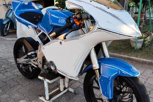 moto da pista 125 2t disco rotante 
