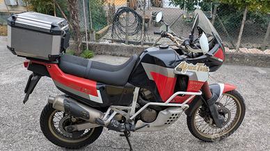 Honda Africa Twin 750 RD4