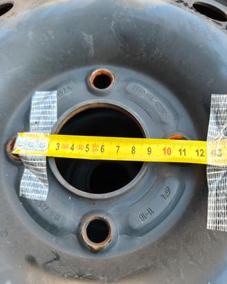 treno gomme invernali con cerchi 