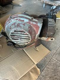 Vespa Faro basso bacchetta V20 Motore completo