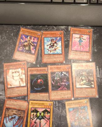 carte Yu gi ho + raccoglitori