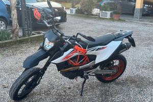 KTM SMC R 690 - A2