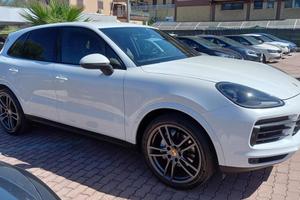 PORSCHE Cayenne 3.0 V6