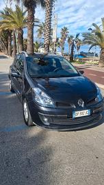 Renault clio 152000 km adatta neopatentati