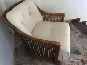 Poltroncina Giorgetti di design anni 70