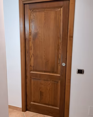 porte in legno massello 