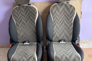 LANCIA YPSILON TAPPEZZERIA COMPLETA