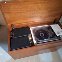stereo vintage con cassepanche