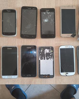 Lotto Telefoni da Riparare / Ricambi - Schede OK