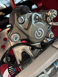 Aprilia rsv4 factory