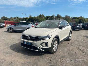 Volkswagen T-Roc 1.0 TSI Life 110CV ANNO 03/2023