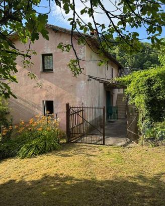 Rustico / Casale di 148 m² con 5 locali a Rieti