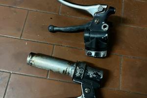 Gruppi leva per moped