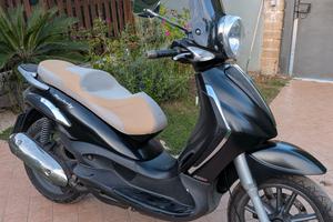 Beverly 300
