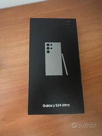 Smartphone Galaxy S24 Ultra 256 gb Nuovo mai usato