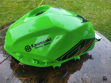Serbatoio kawasaki ninja 400 KRT anno 2023