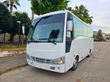 Isuzu Turquoise 32 posti Euro 4 - accetto permute