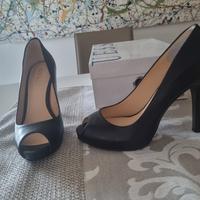 scarpa col tacco guess numero 35 perfette