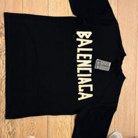 maglietta balenciaga