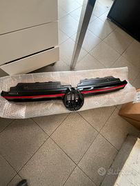 Griglia led anterio golf 8