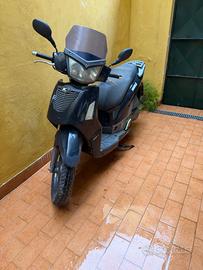 Kymco People 300